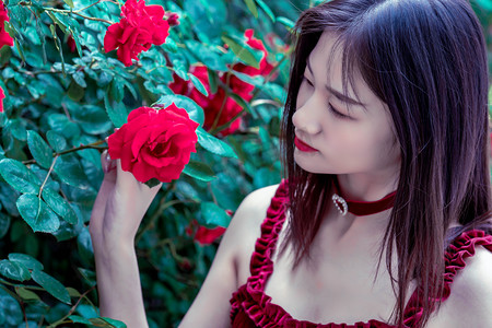 民进党当局称小红书等“风险高” 国台办指“草木皆兵”